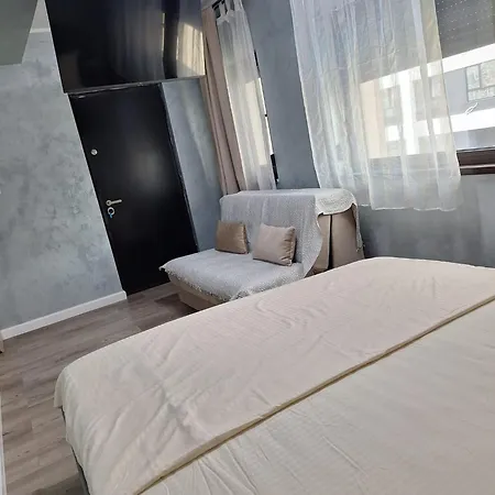 Apartmanhotel Garsoniera 3 In Campus Konstanca